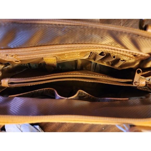 NWT Madi Claire Sand Wagner LEATHER CROCO Embossed SATCHEL BAG PURSE Heart Hand - Picture 5 of 9